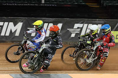 Kai Huckenbeck vor Bewley, Fricke und Brennan