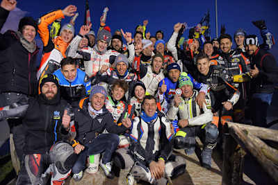 Anfang 2016 nahmen Jonas Folger, Marcel Schrötter und Sandro Cortese an Rossis 100km-Rennen teil