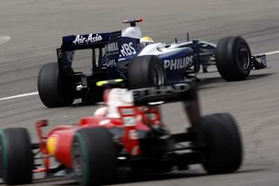 Rosberg vor Räikkönen, man gewöhnt sich dran