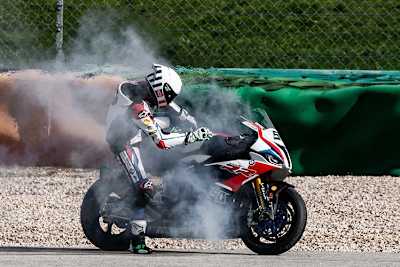 Eugene Lavertys BMW gab Rauchzeichen