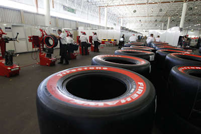 Hier werden bald andere Gummis montiert