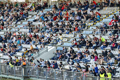 2500 Fans können pro Renntag an die Strecke