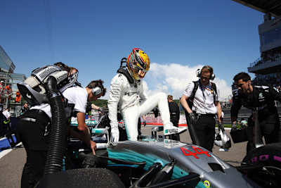 Lewis Hamilton in Sotschi: Kühlung war schon vor dem Start ein Thema