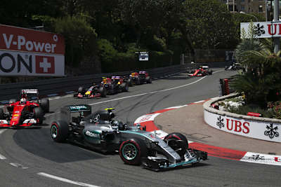 Renault fährt in der Formel 1 Mercedes und Ferrari hinterher