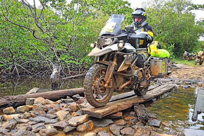 Hinderniss überwunden? Touratech wird von einem Lastwagen-Ausstatter übernommen