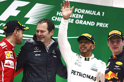 Aldo Costa nach dem China-GP mit Vettel, Hamilton und Verstappen
