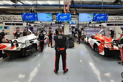 Blick in die Toyota-Box im freien Training von Bahrain