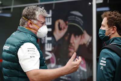 Otmar Szafnauer und Sebastian Vettel