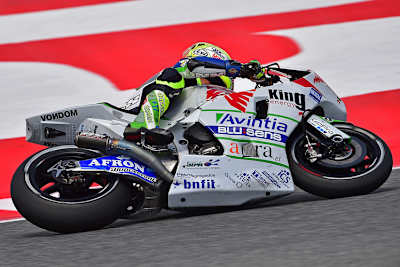 Domi Aegerter auf der Avintia-Kawasaki