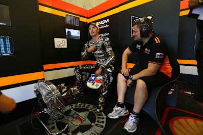 Colin Edwards in Indy mit Crew-Chief Sergio Verbena