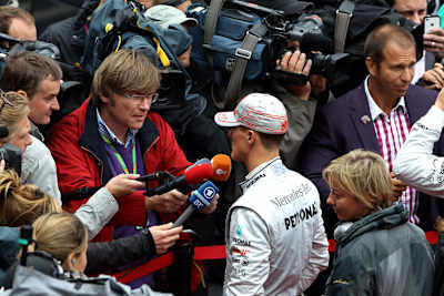 Sabine Kehm weiss, wie man mit dem grossen Medienwirbel um Michael Schumacher fertig wird