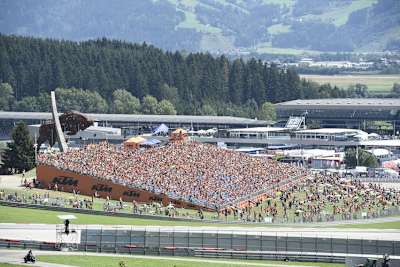 Gänsehautmomente garantiert: Die KTM-Tribüne am Red Bull Ring