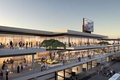 Der neue VIP-Bereich über der Boxengasse