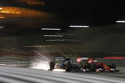 Fliegen zwischen Ferrari und Mercedes 2016 die Funken?