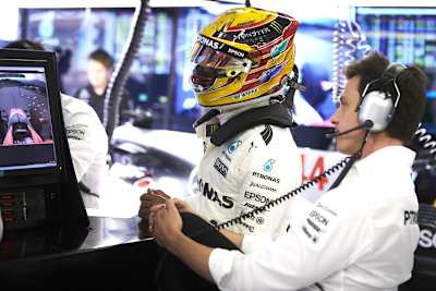 Toto Wolff mit Lewis Hamilton