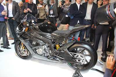 BMWs Konter gegen die Ducati 1299 Superleggera: HP4 Race