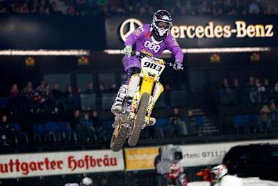 Nemeth fährt Supercross auf Suzuki