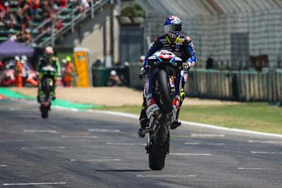 Toprak Razgatlioglu gewann in Imola sein erstes Hauptrennen in diesem Jahr