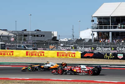 Lando Norris gegen Charles Leclerc