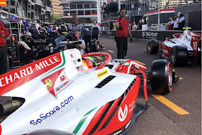 Mick Schumacher geht auf die Bahn