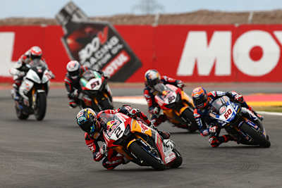 Leon Camier vor van der Mark, Gagne, Marino und Baz