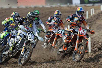 Jeffrey Herlings (84) dominiert zurzeit die MX2-WM