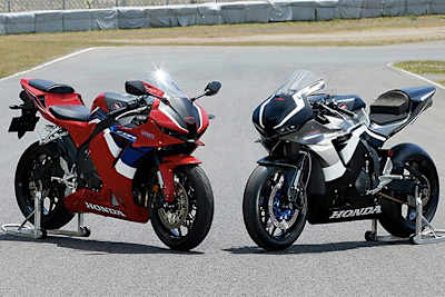 Die Honda CBR600RR Race Base (re.) wurde für den Rennsport entwickelt