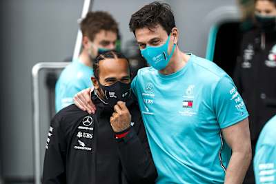 Lewis Hamilton und Toto Wolff