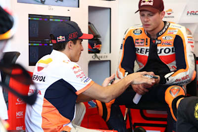 Stefan Bradl (re.) mit Marc Marquez