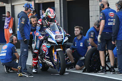 Die Yamaha R1 wird ab 2025 in Europa nur noch für die Rennstrecke verkauft – hier Jonathan Rea