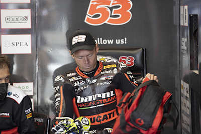 Tito Rabat packt seinen Koffer