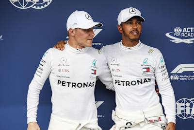 Valtteri Bottas und Lewis Hamilton