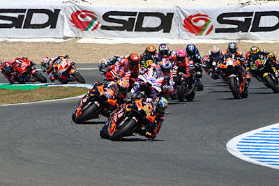 Sprint Race in Jerez: Brad Binder und Jack Miller auf KTM an der Spitze