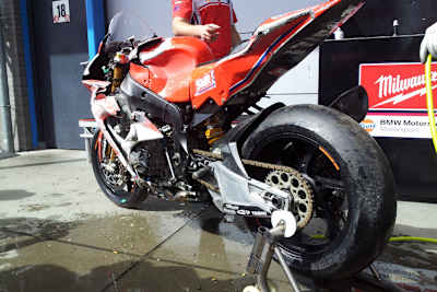 Joshua Brookes schmiss seine BMW S1000RR in den Kies