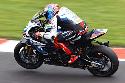 Tom Sykes ist Donington-Spezialist