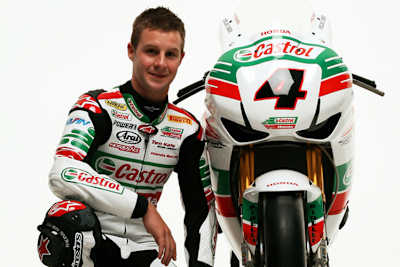 Jonathan Rea in neuem Outfit