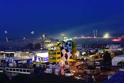 Sachsenring-GP: Motorsport am Tag, Party bei Nacht