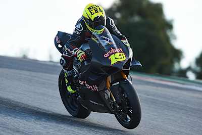 Auch Alvaro Bautista kämpfte gegen Wheelies