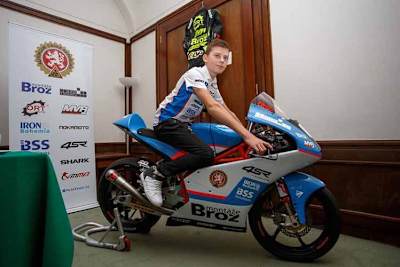 Filip Salac auf der KTM mit der Philipp Öttl 2016 die Moto3-WM bestritten hat