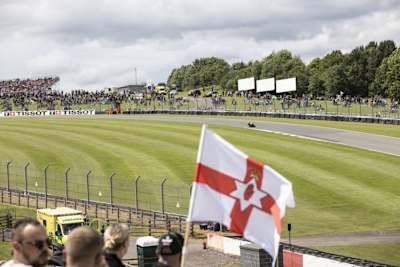 Ein Erkennungsmerkmal von Donington sind die weiten, grünen Wiesen