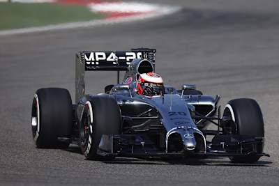 Kevin Magnussen ist zum Mittag von Bahrain im McLaren der schnellste Mann