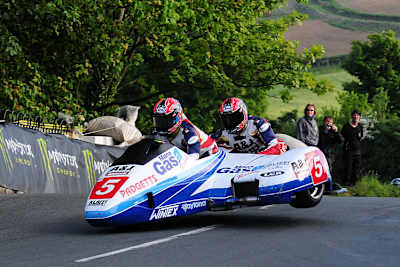 Klaus Klaffenböck und Dan Sayle fliegen zum TT-Sieg