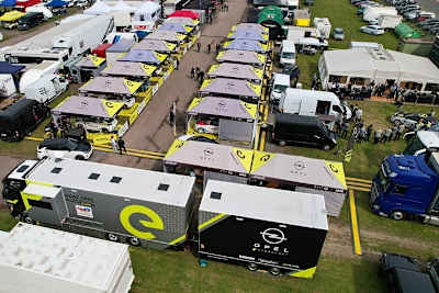 Der Service des ADAC Opel Electric Rally Cup