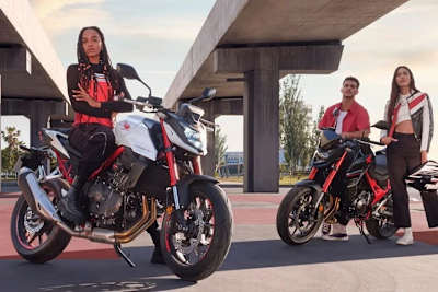 Honda CB750 Hornet: Mittelklasse-Motorrad im modernen Design zum Kampfpreis