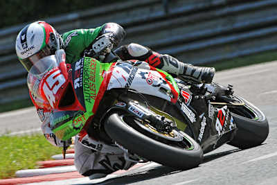 Marek Cerveny steuert auf IRRC-Supersport-Titelkurs