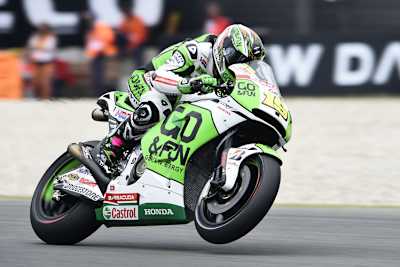 Gresini-Honda-Pilot Alvaró Bautista: «Nach nur vier Runden mussten wir die Maschine wechseln, weil die Strecke zu diesem Zeitpunkt schon fast wieder vollständig trocken war»