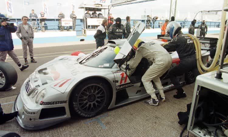 Sportwagen wären für Schneider kein Neuland, hier Donington 97