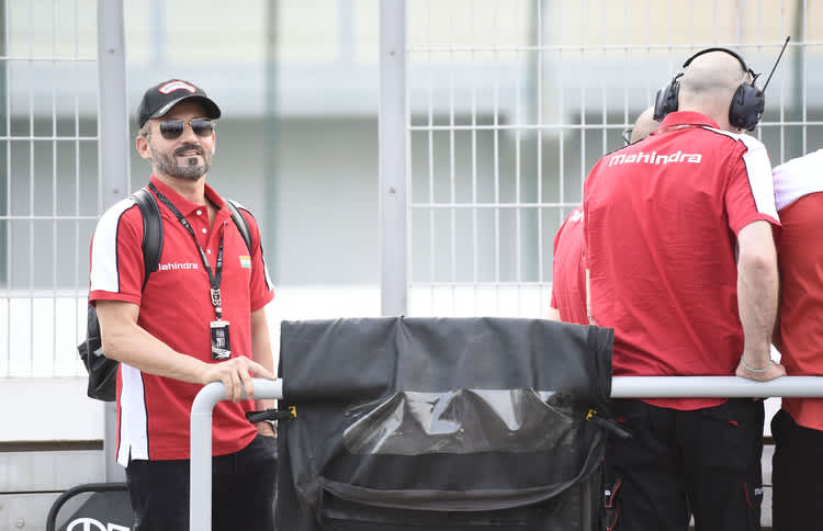 Max Biaggi als Mahindra-Botschafter 2017