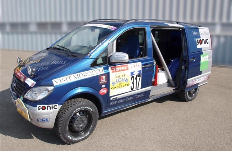 Mercedes-Benz Viano 4matic bei der Frauen-Rallye