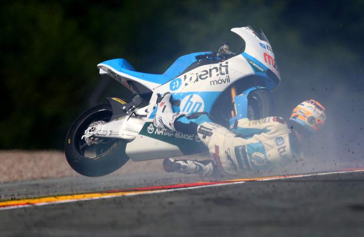 Tito Rabat stürzte im dritten freuen Moto2-Training in Sachsen...